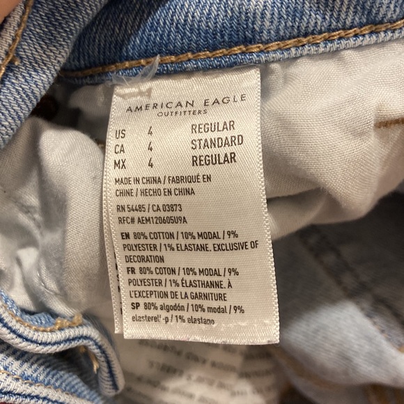 American eagle mom jeans - Picture 3 of 4
